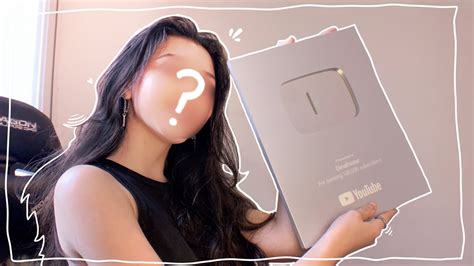 Face Reveal 100k SPECIAL Q&A ( sorry in advance ) .